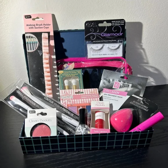 Pink Themed Makeup and Beauty Gift Basket Sets, Self Care Basket - Lot B… - Picture 3 of 3